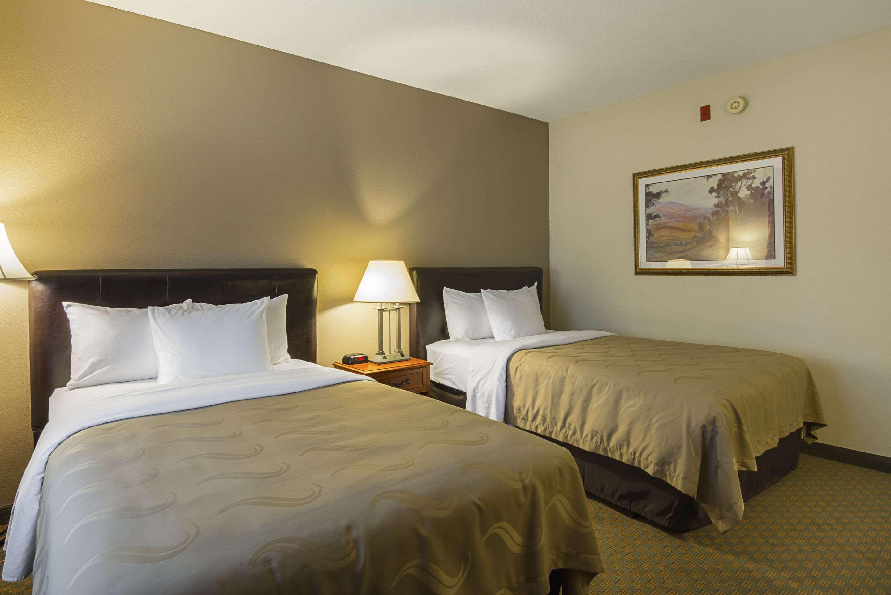 Quality Inn Fresno Yosemite Airport Exterior foto