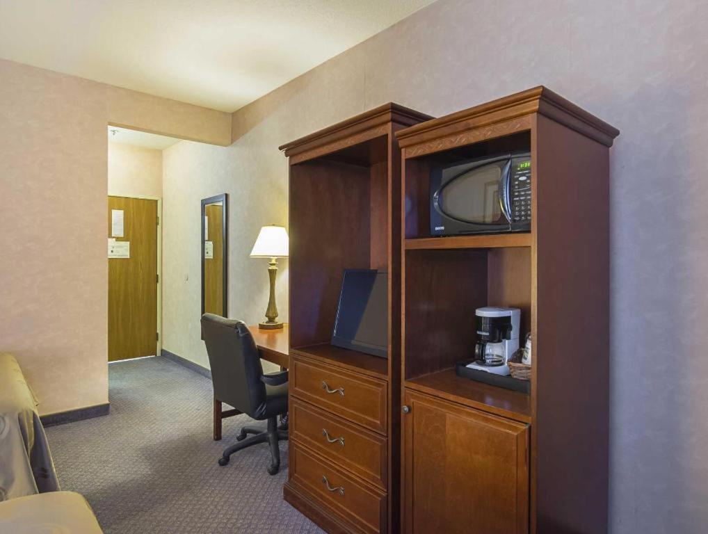 Quality Inn Fresno Yosemite Airport Exterior foto